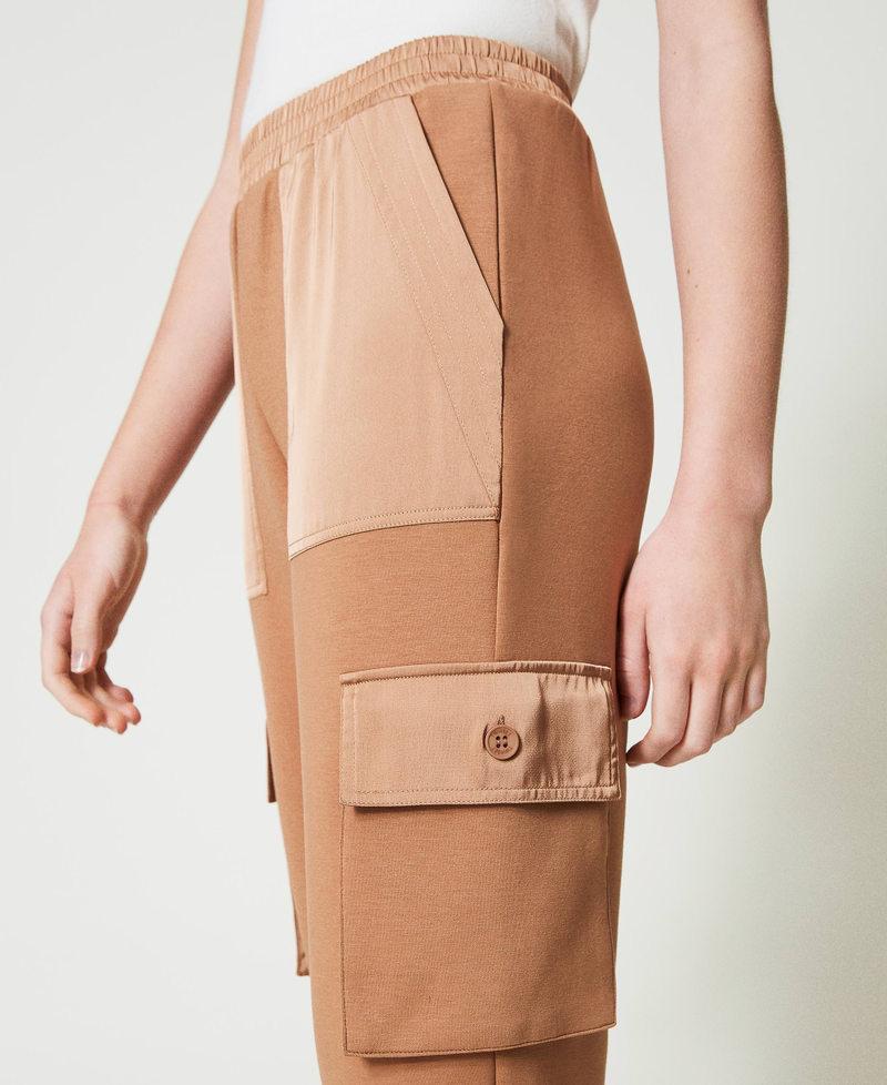 Scee by twin set Pantaloni cargo in tessuto scuba e raso Enormi sconti