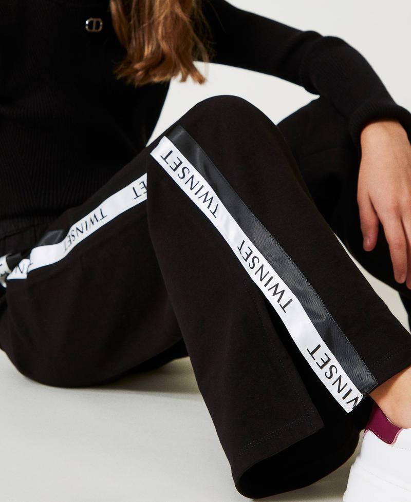 Scee by twin set Pantaloni a palazzo in felpa con logo In Linea