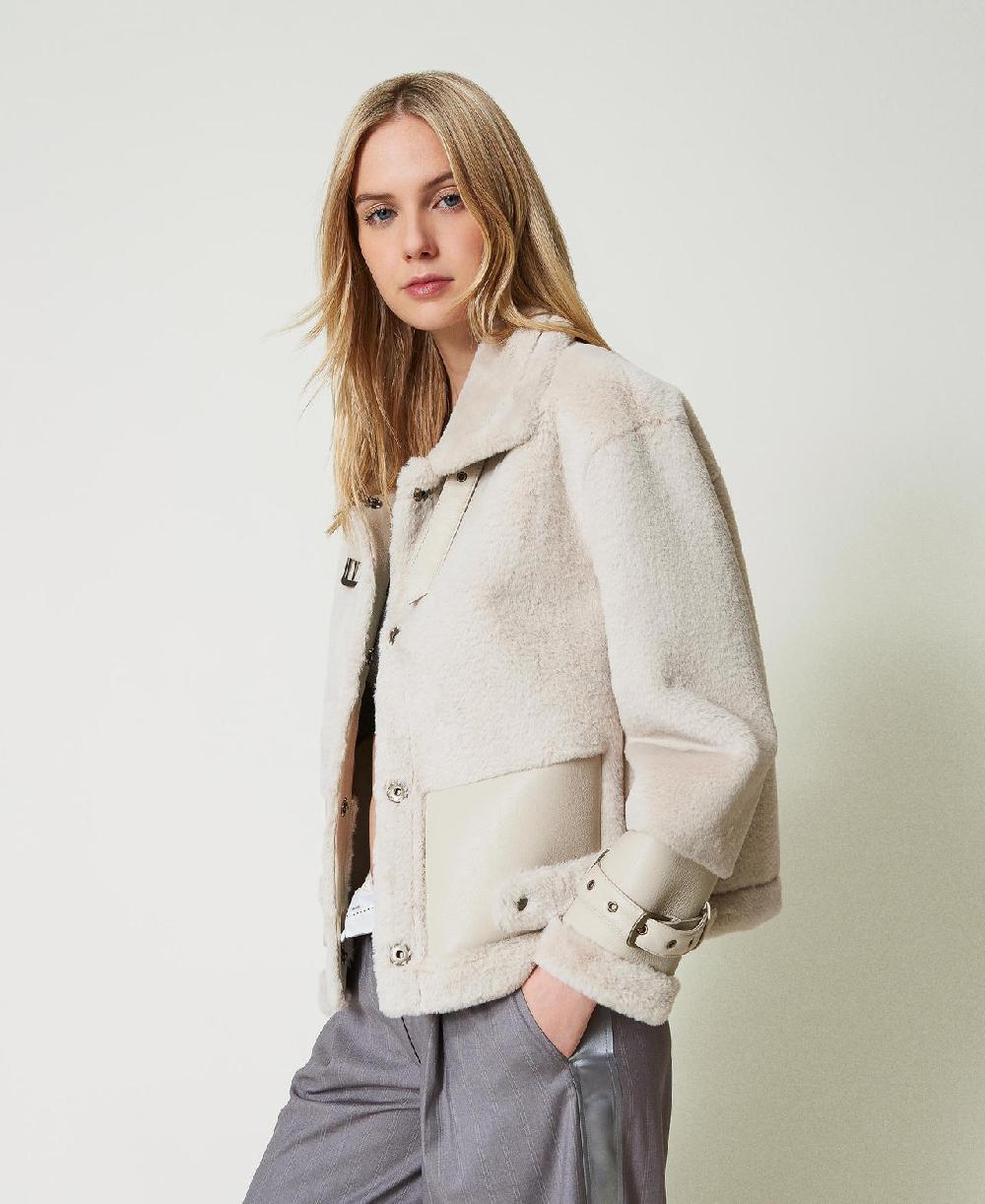 Scee by twin set Giacca in faux fur con cinturini Affare Del Giorno