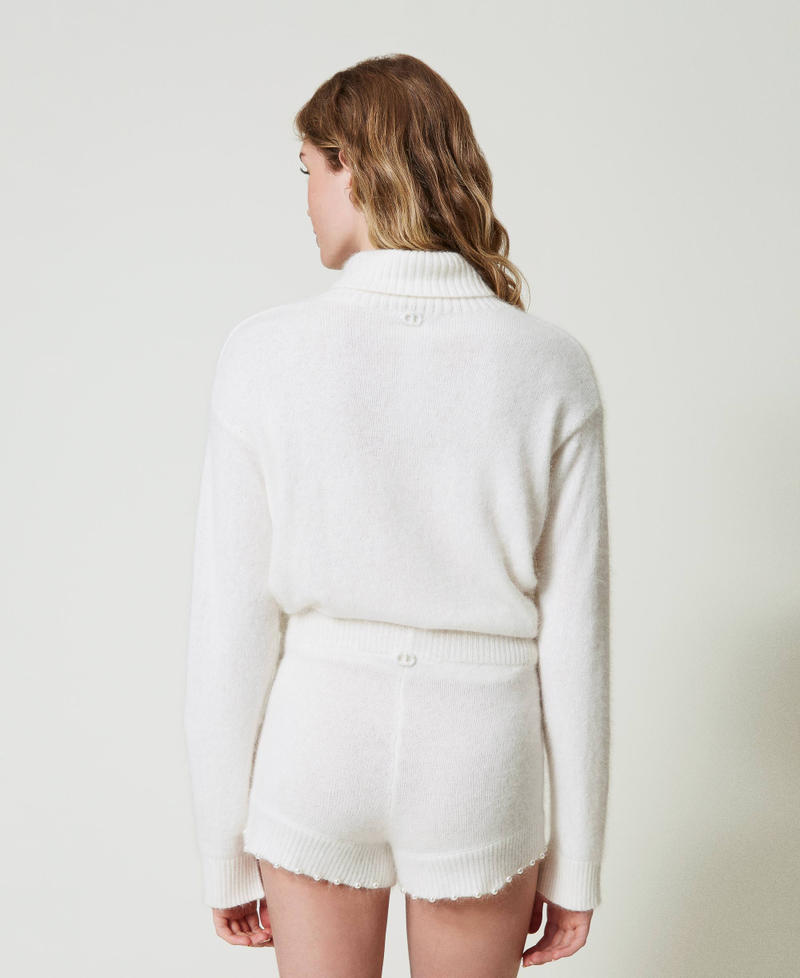 Scee by twin set Shorts in maglia misto angora con perle Grandi sconti