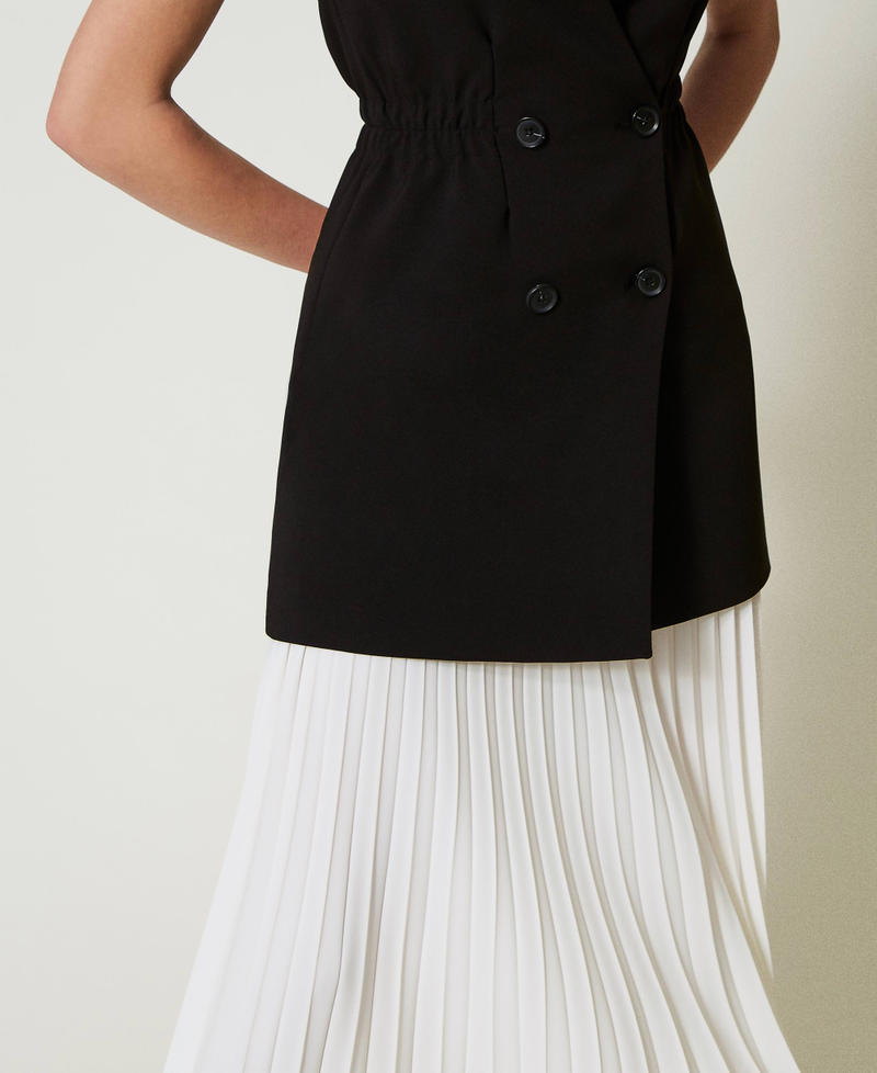 Scee by twin set Gilet in crêpe e gonna lunga plissé Prezzo basso