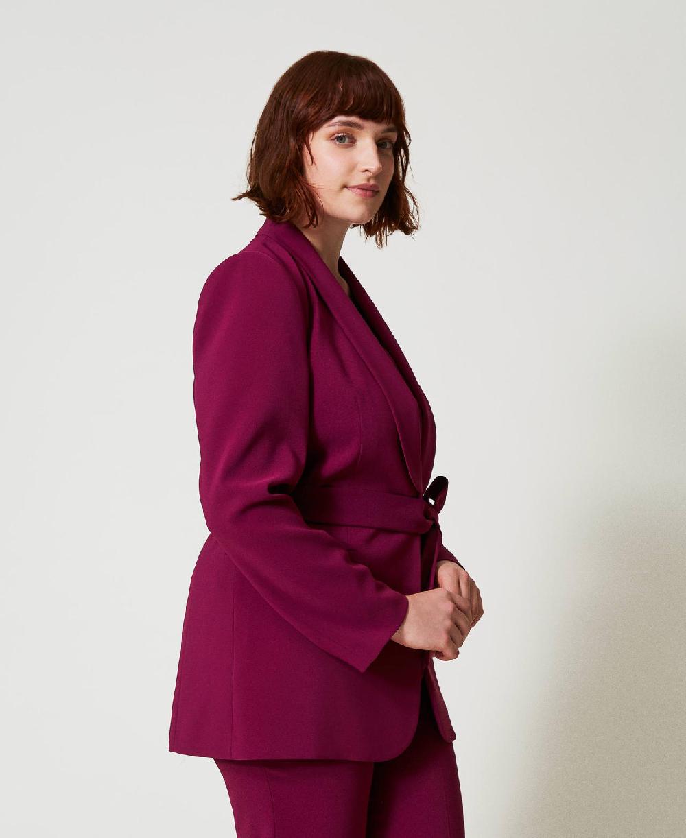 Scee by twin set Giacca blazer con cintura e catena Oval T 50% di sconto con spedizione gratuita
