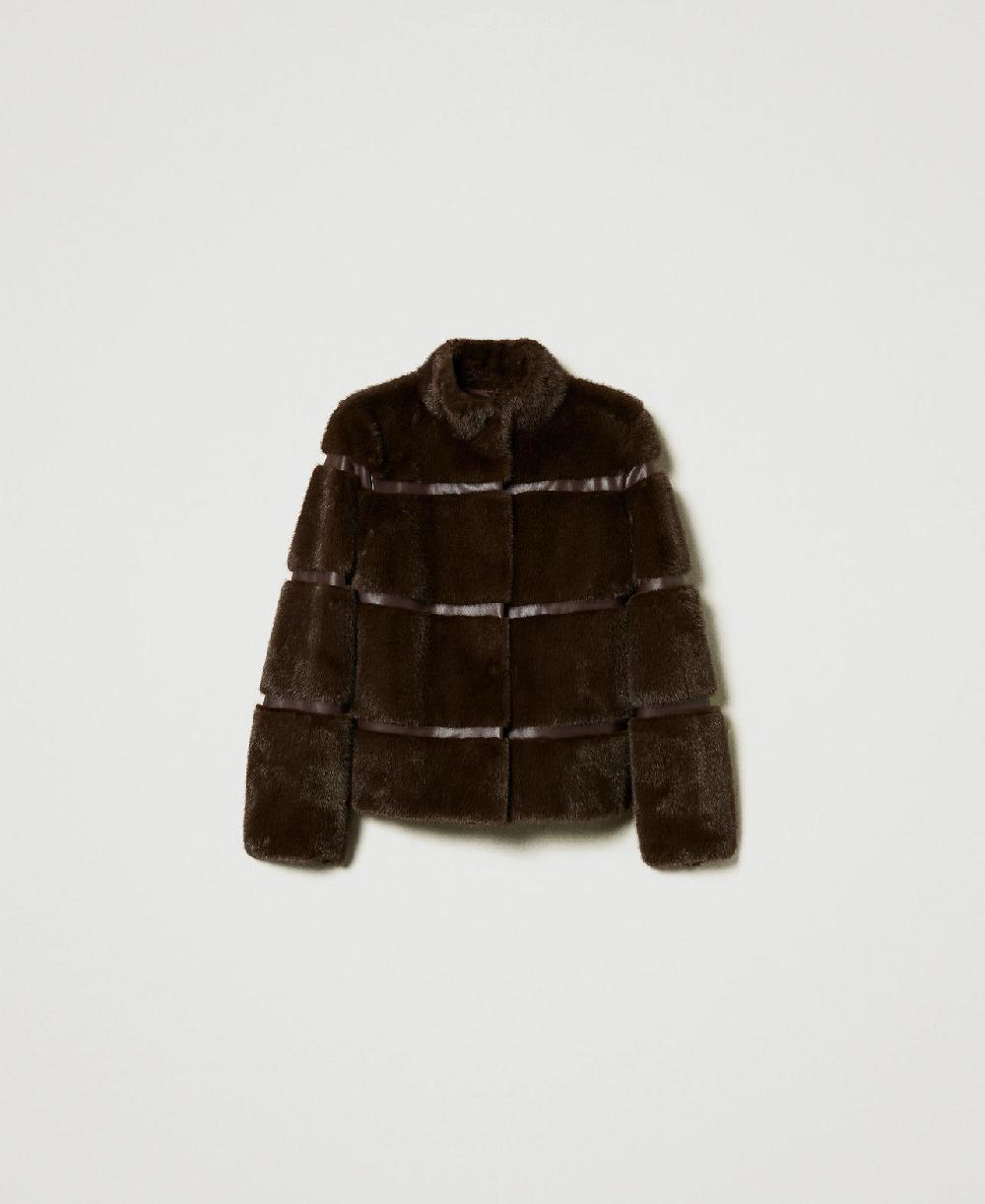 Scee by twin set Cappotto corto in faux fur con intarsi Esporta salva