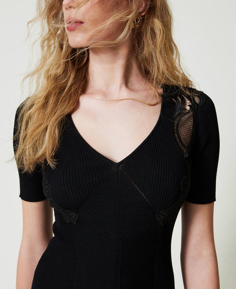 Scee by twin set Abito corto in maglia con pizzo Ultimi tre giorni