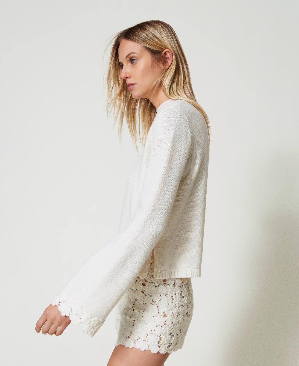 Scee by twin set Maglia lupetto in misto lana con ricamo Fino al 65% di sconto