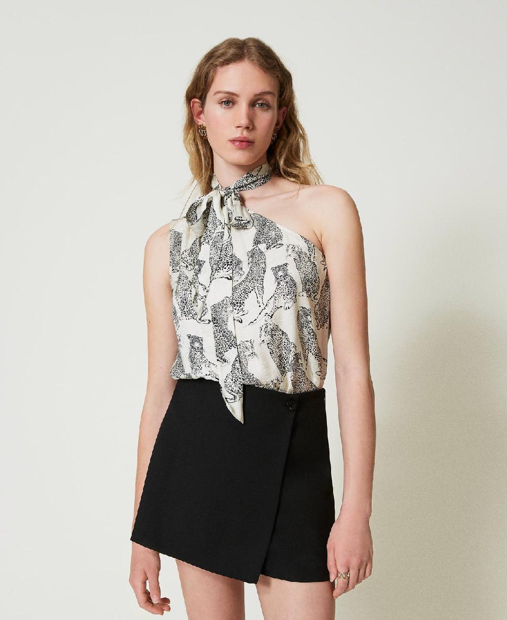 Scee by twin set Top monospalla jacquard con stampa giaguaro Italia