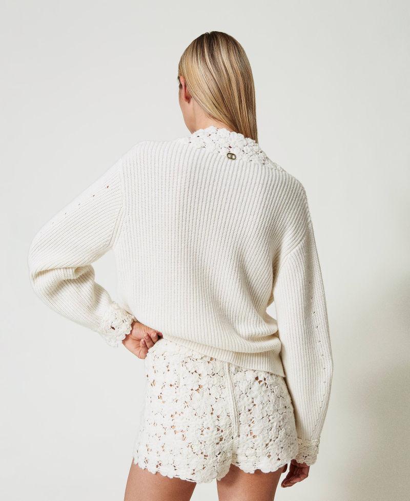 Scee by twin set Shorts in maglia misto lana con ricamo Spedizione Gratuita
