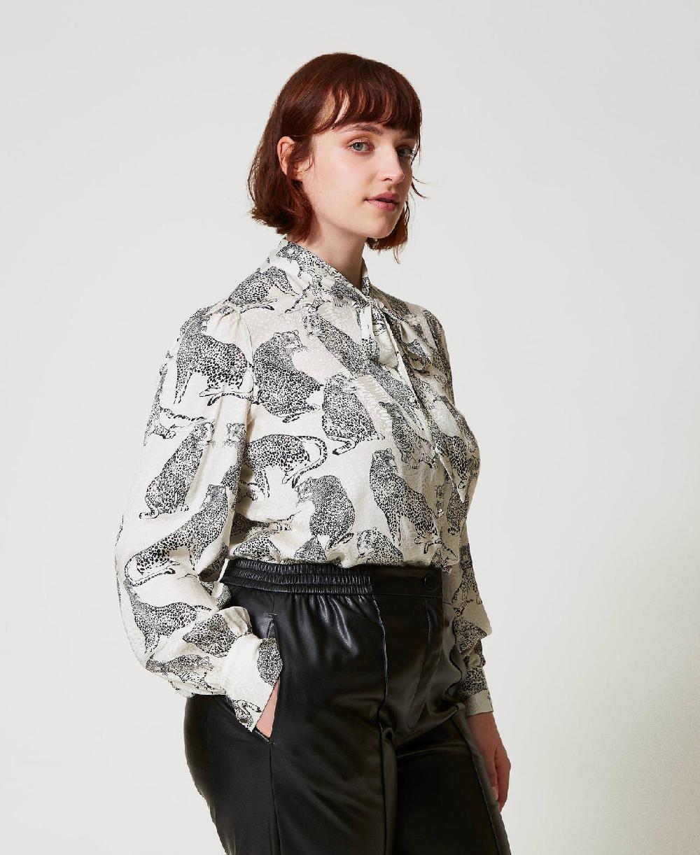 Scee by twin set Camicia jacquard con stampa giaguaro Offerta esclusiva