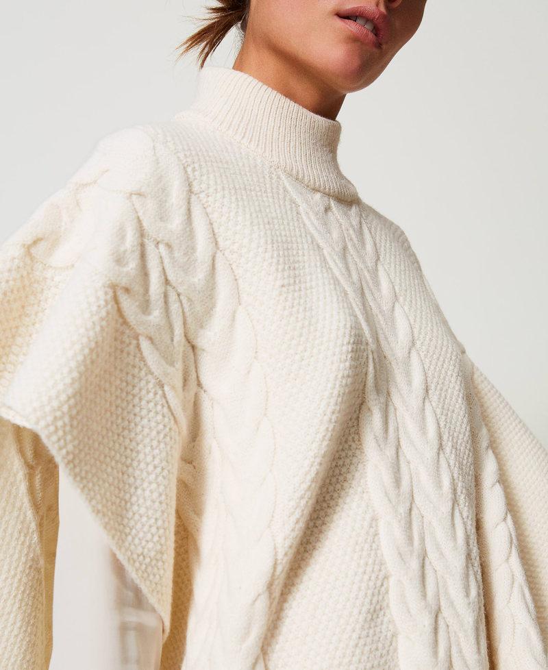 Scee by twin set Poncho in maglia con trecce Enormi risparmi