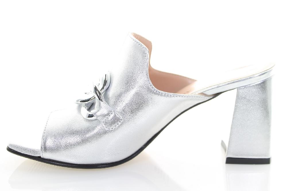 Soffice Sogno Sabot spuntato in pelle laminata Offerte