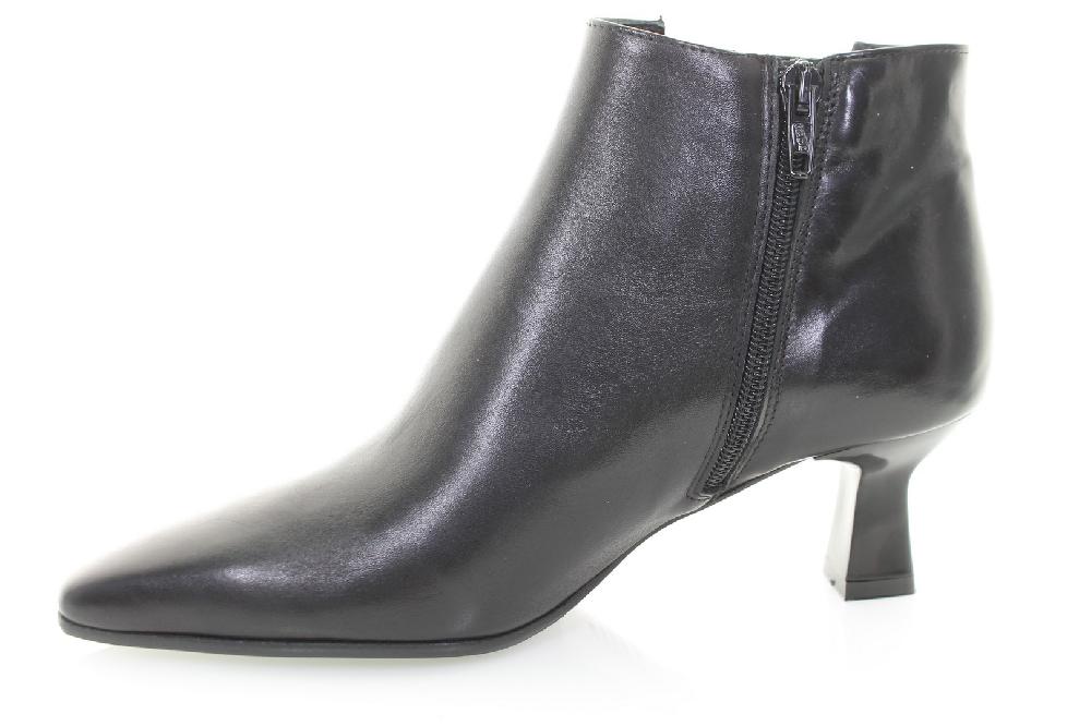Soffice Sogno Stivaletto in pelle con elastico Novità