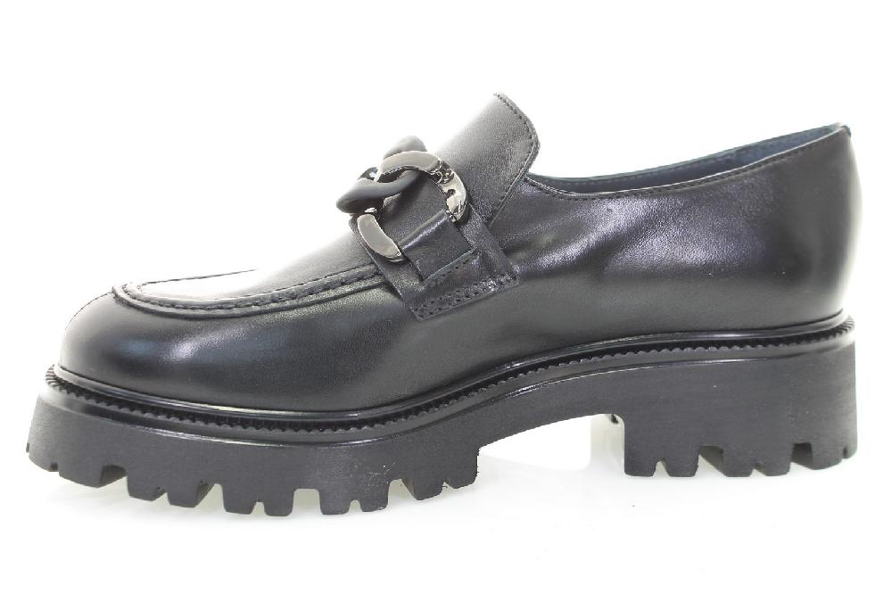 Soffice Sogno Mocassino in pelle con catena 2025