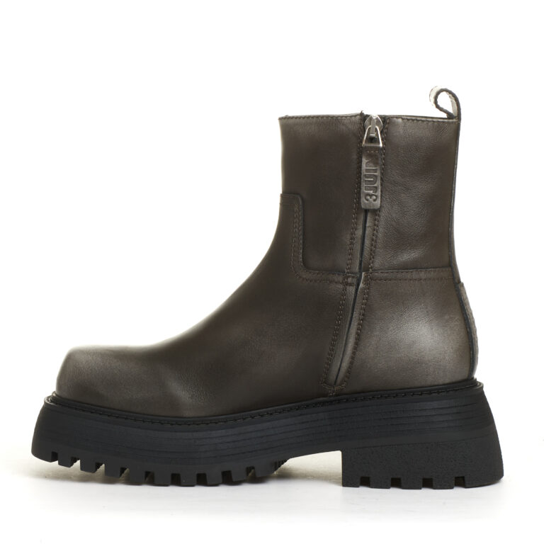 Sorelle Perego stivaletto fondo grosso pelle grigio washed 2025