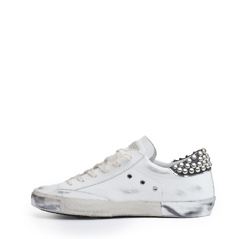Sorelle Perego Paris pelle bianca con borchie 2025