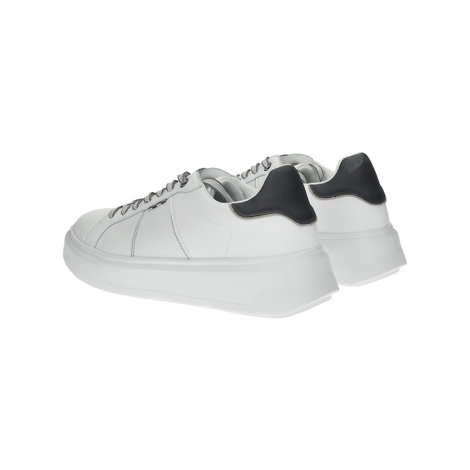 Tata Italia Sneakers in ecopelle Affare Del Giorno