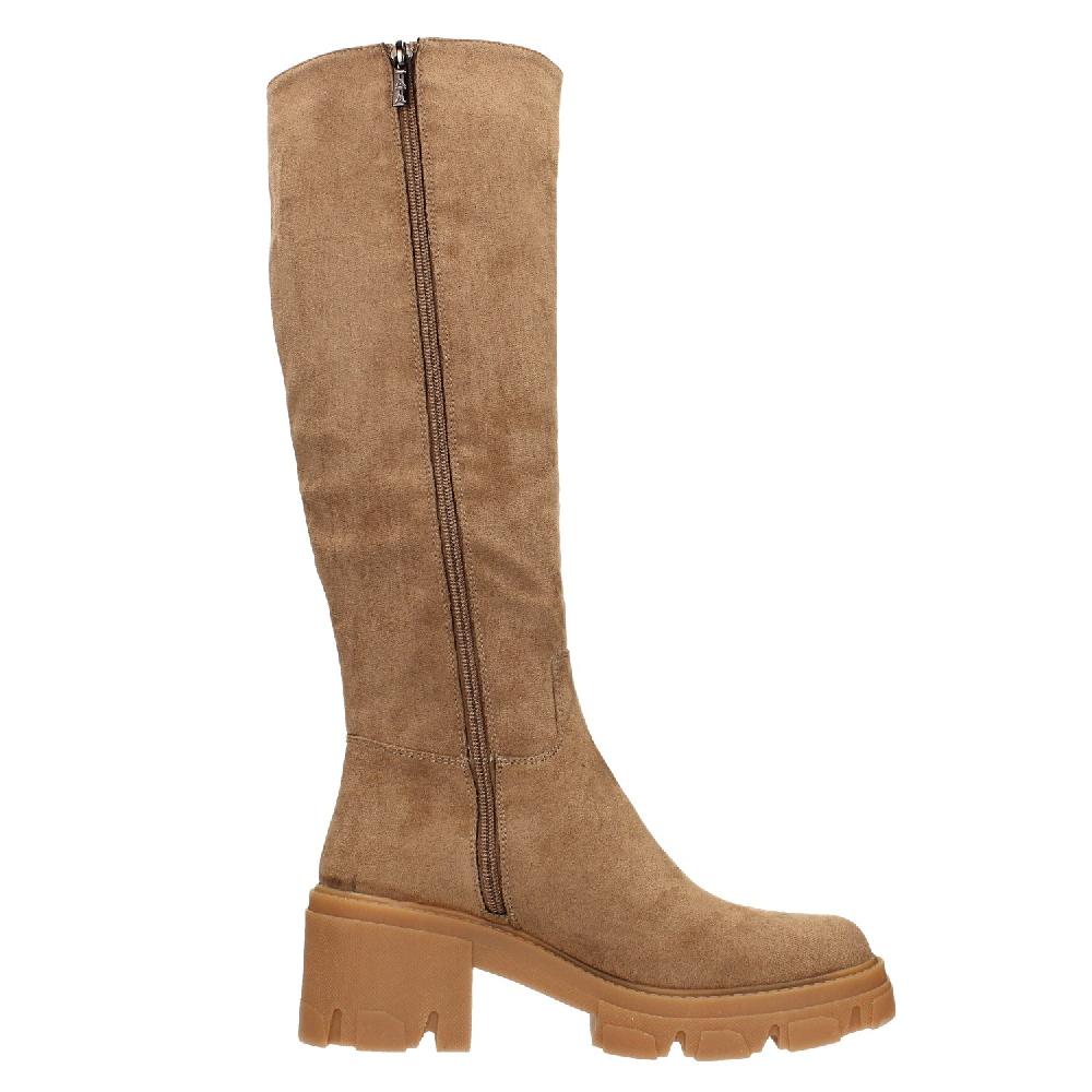 Tata Italia Stivali scamosciati con suola chunky. Tacco alto 6cm Promozione