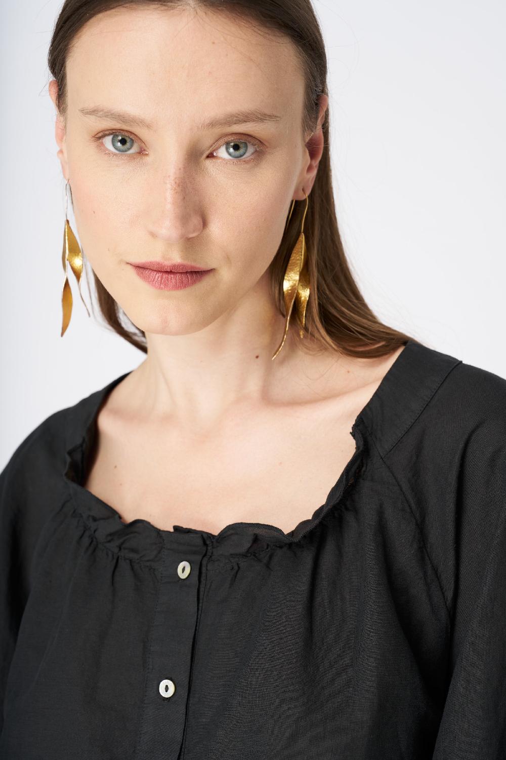120% Lino Ruffled Neckline Linen Peasant Blouse Nuova