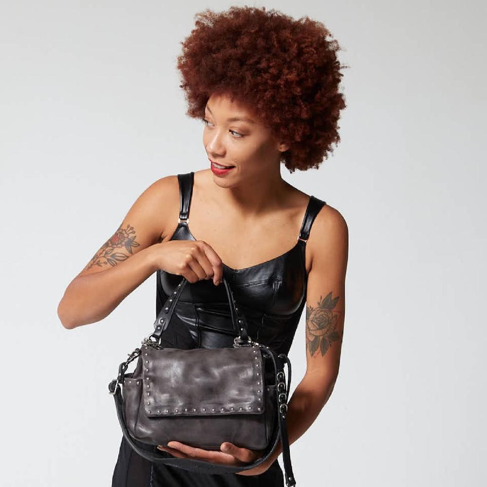 A.S.98 BORSA GILES Italia
