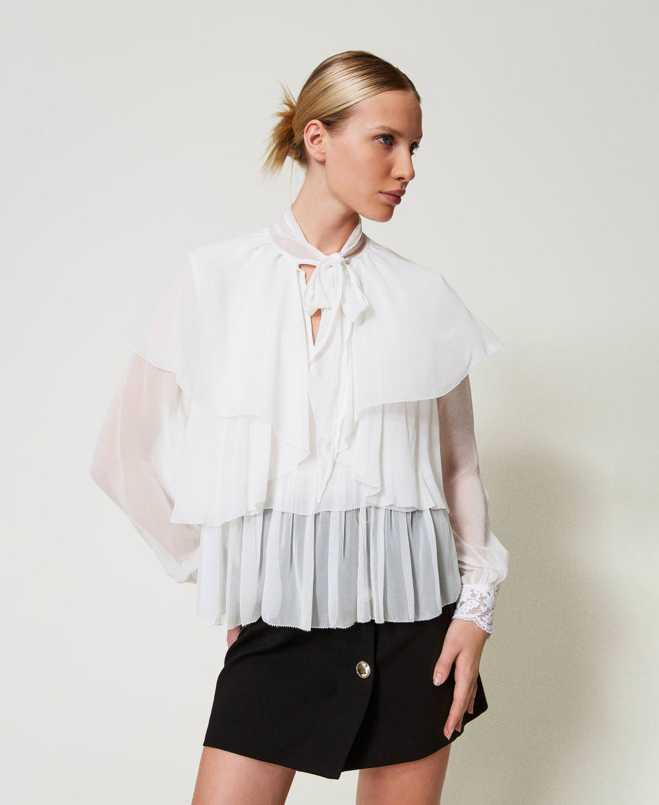 Twin Set Blusa in georgette con balze e pizzo Nuova