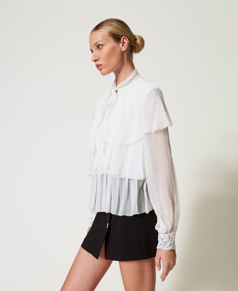 Twin Set Blusa in georgette con balze e pizzo Nuova
