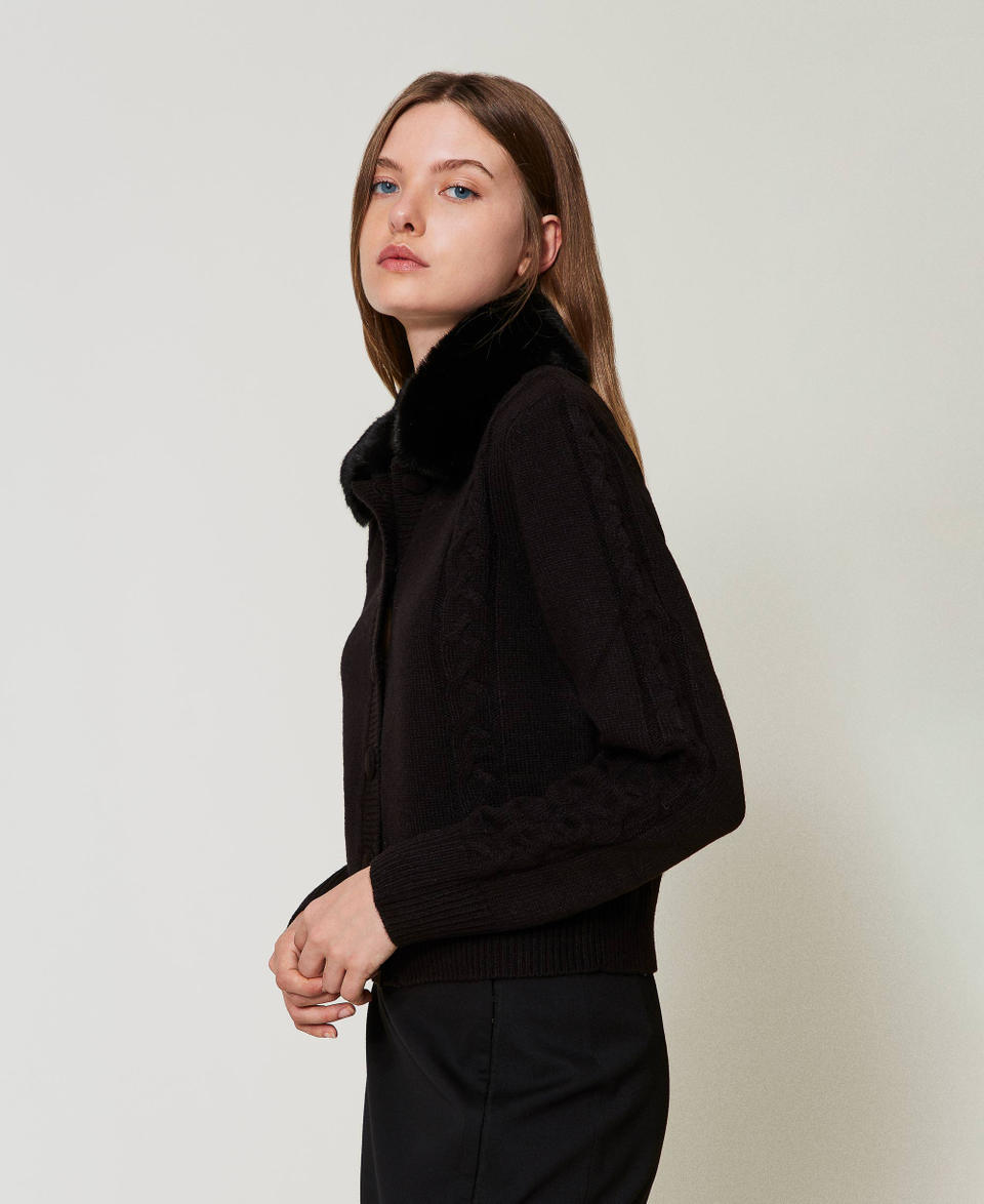 Twin Set Cardigan corto con collo in faux fur Online