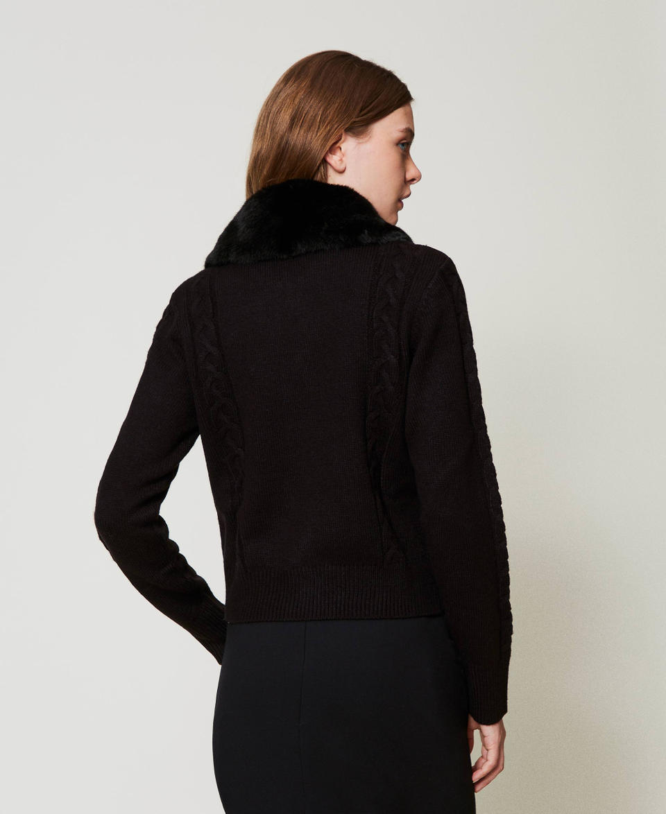 Twin Set Cardigan corto con collo in faux fur Online