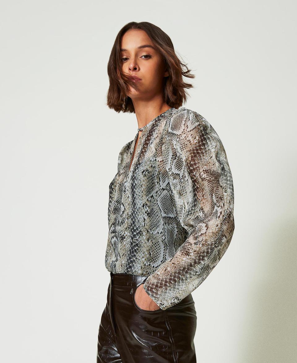 Twin Set Blusa in creponne con stampa snake Presa