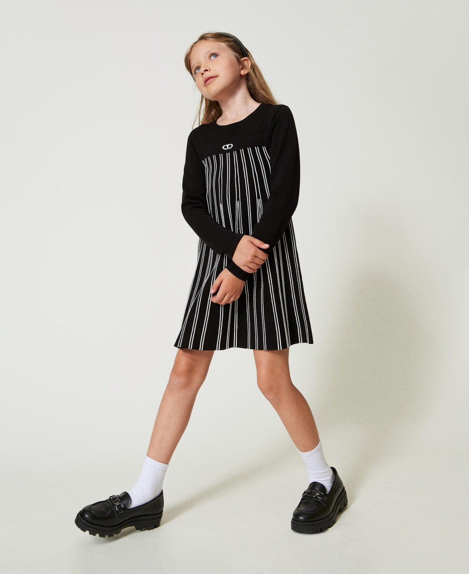 Twin Set Abito corto in maglia a righe flexage Promozione Limitata