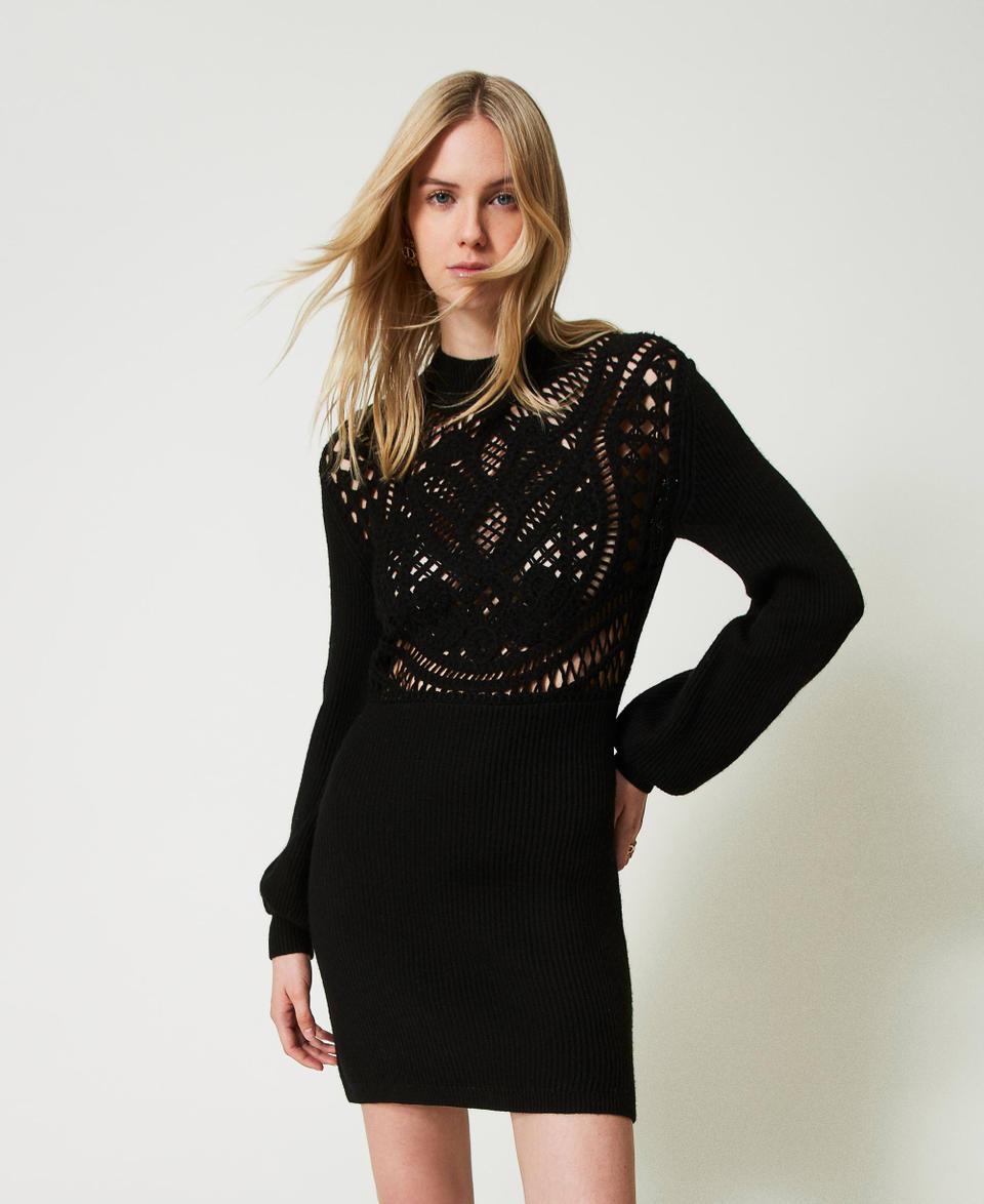 Twin Set Abito corto in maglia misto lana crochet