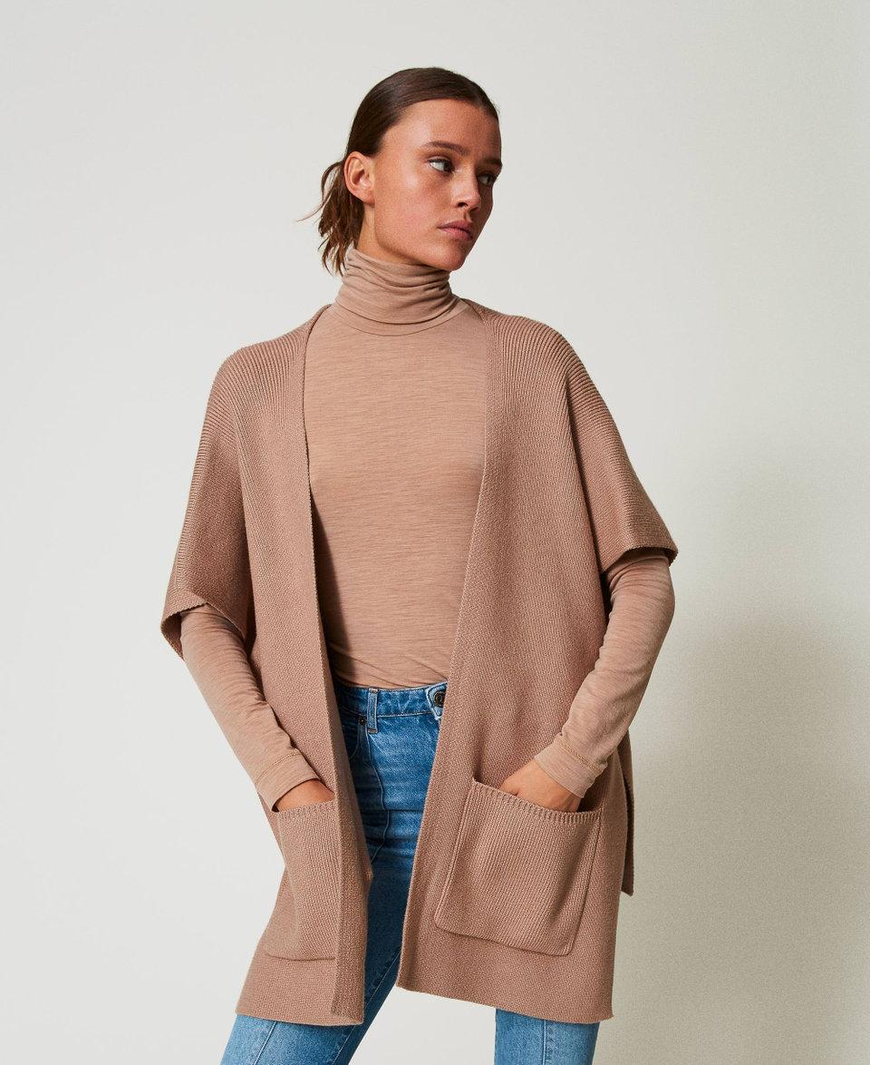 Twin Set Poncho in maglia con ricamo logo Ultimi due giorni