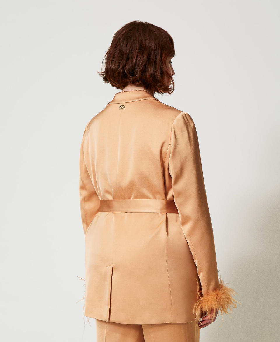Twin Set Giacca blazer in raso con piume Ultimo giorno