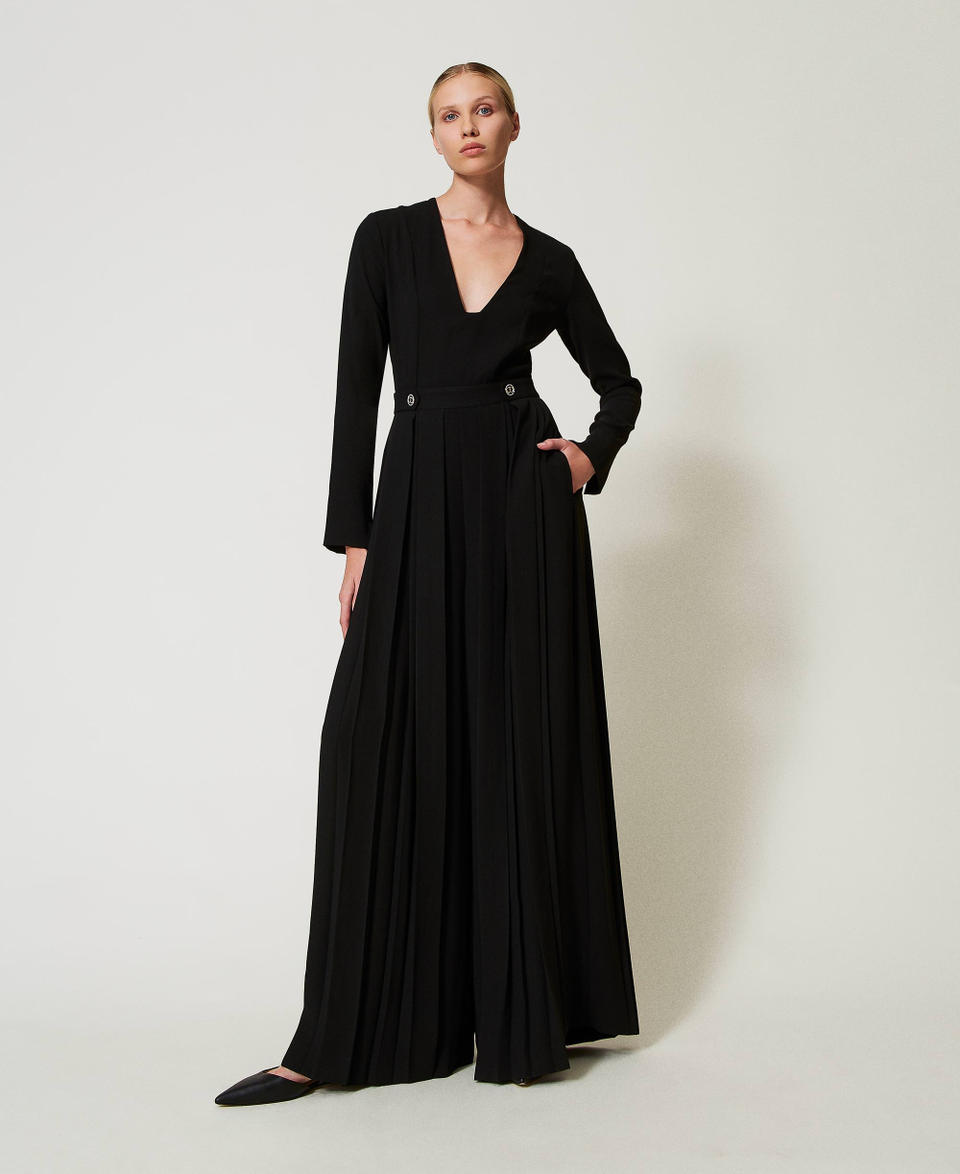 Twin Set Tuta in crêpe plissé con bottoni Only for today
