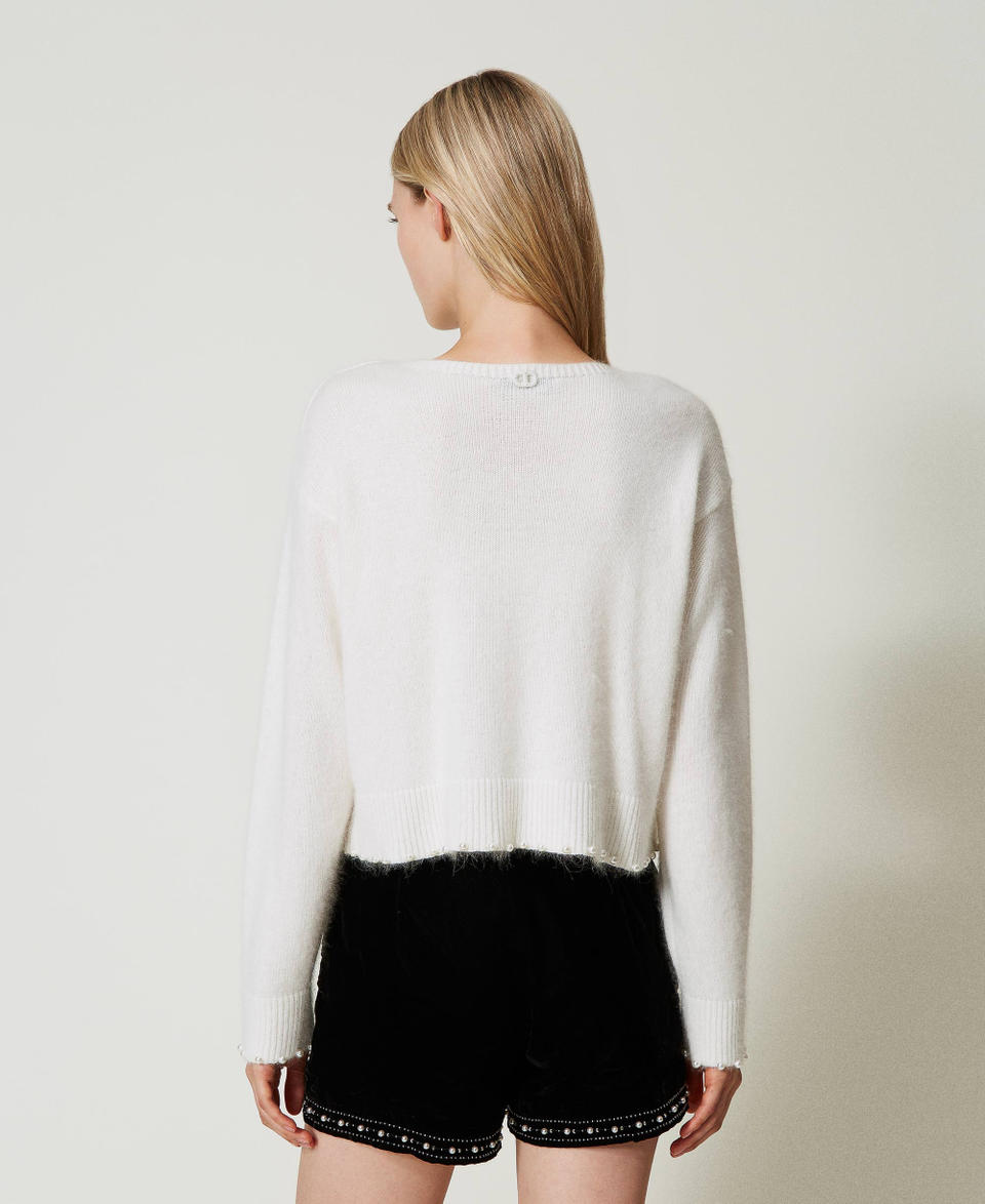 Twin Set Shorts in velluto ricamato Presa