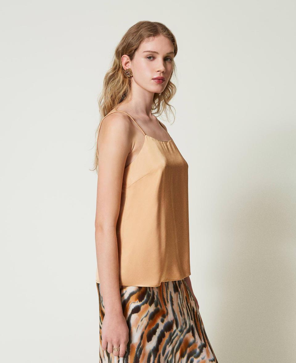 Twin Set Top in raso con scollo dritto In Vendita
