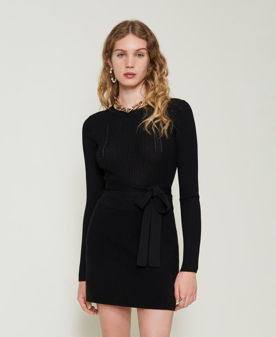 Twin Set Maglia a costine con fiocco Offerte stagionali
