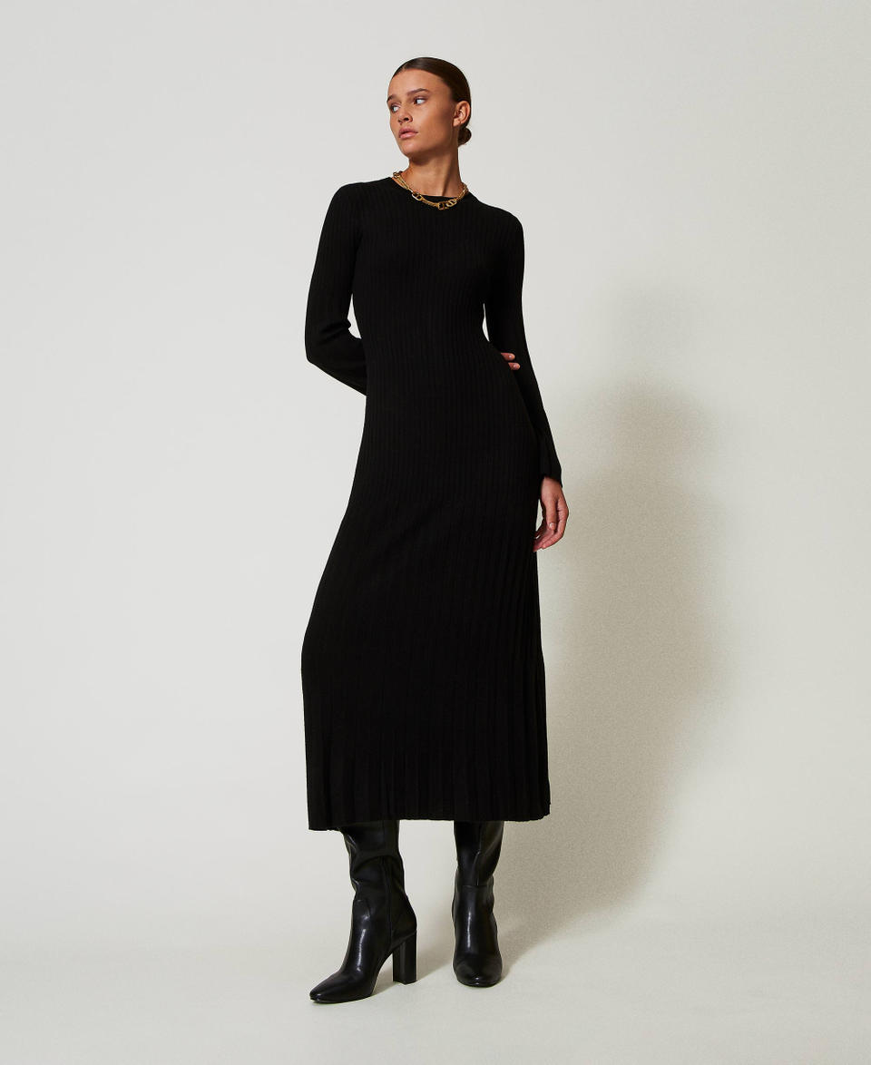 Twin Set Abito lungo in maglia a coste con apertura Fino al 60% di sconto