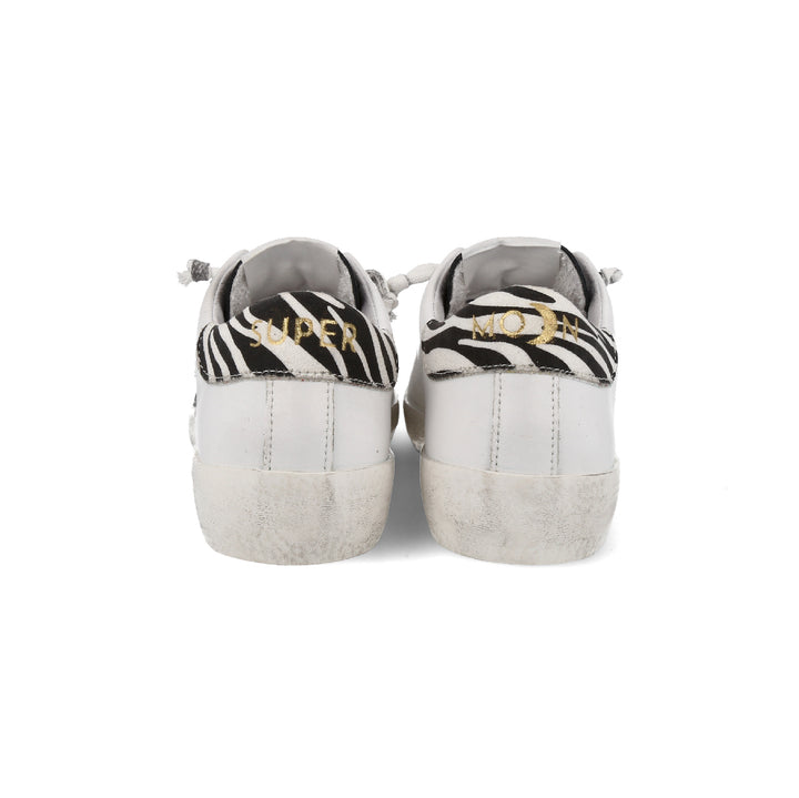 Uma Parker SuperMoon Zebra Presa