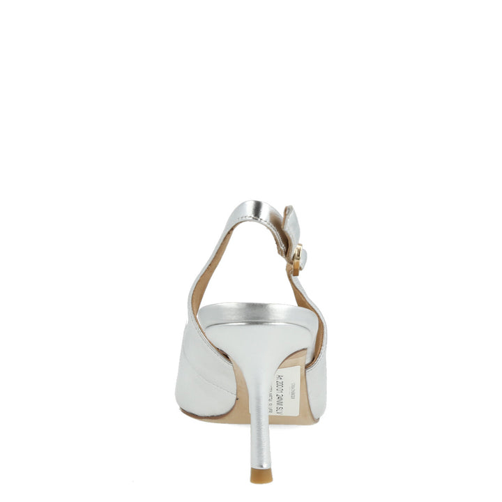 Uma Parker Chanel in Nappa Metal Argento Promozione