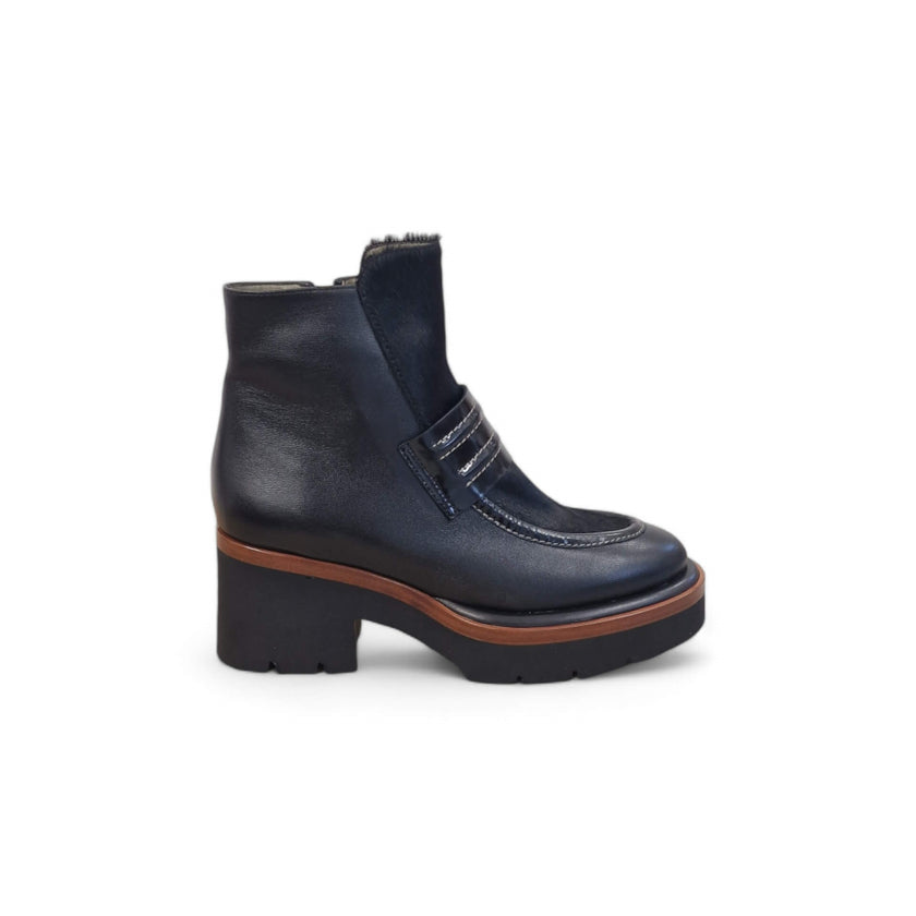 Viola Ricci Bianca - Stivalleto in pelle nero Shopping Online