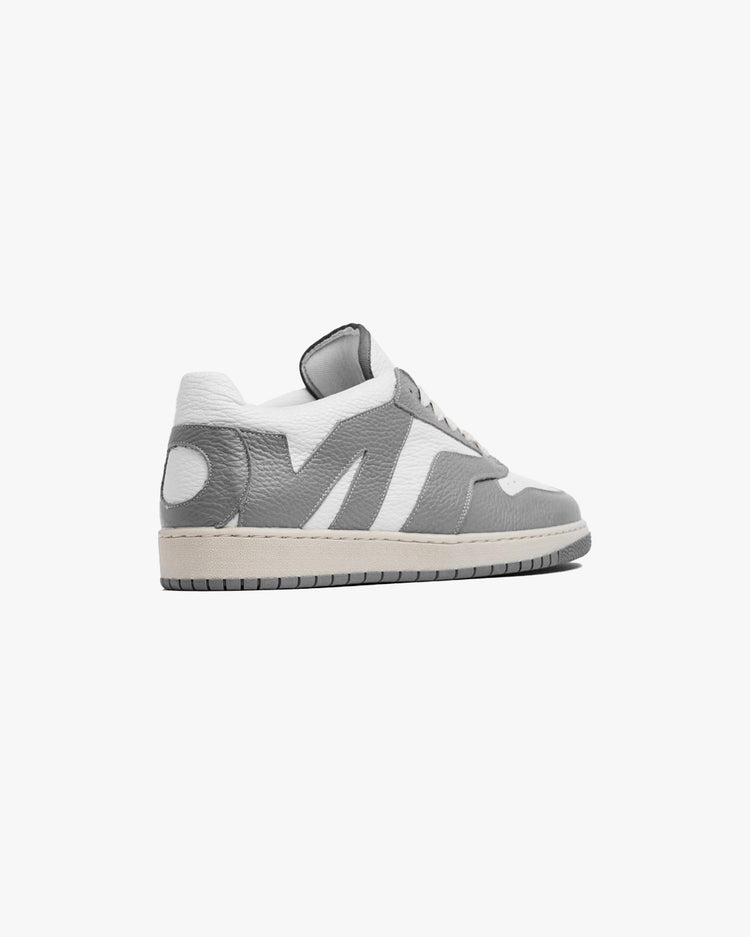 Why not brand Scarpa in pelle con scritta not sul retro Acquista Ora