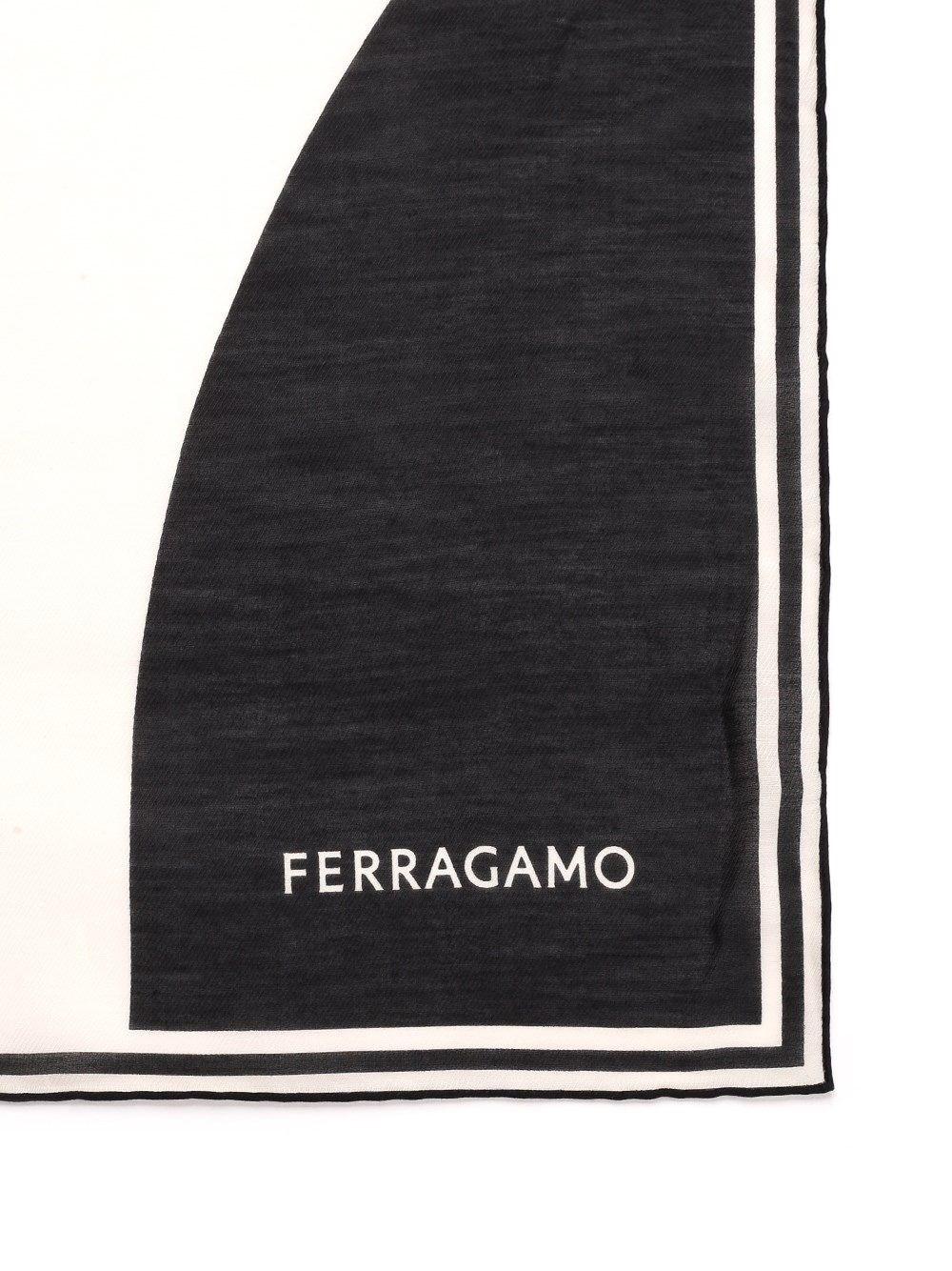 Al Duca D'Aosta Ferragamo Scialle con stampa Economico