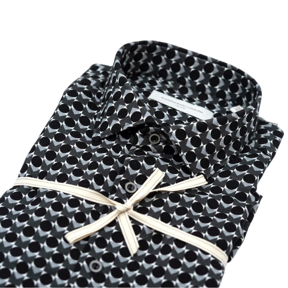 Alessandro Lamura Camicia con Fantasia Geometrica in Bianco e Nero In Vendita