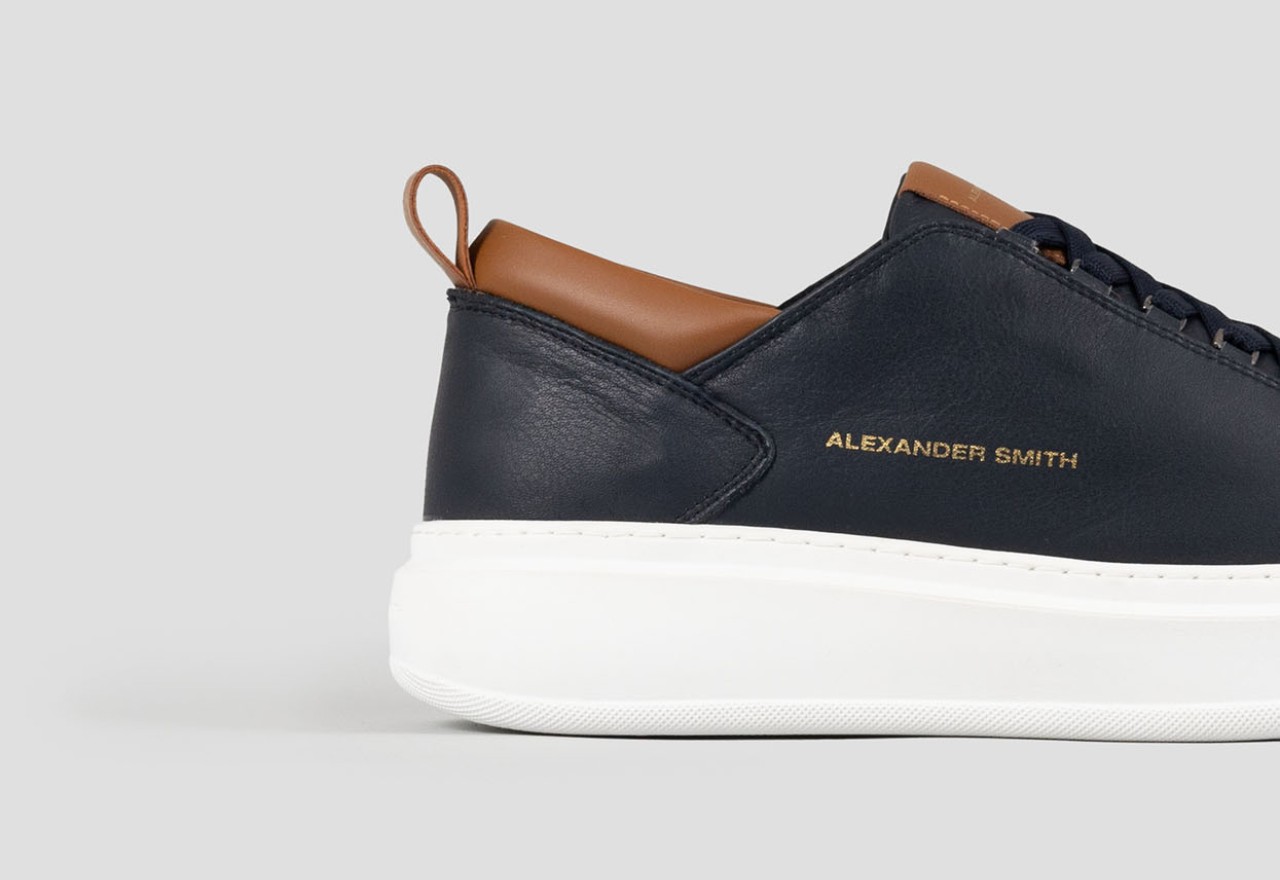 Alexander Smith WEMBLEY MAN BLUE DARK COGNAC In Saldo