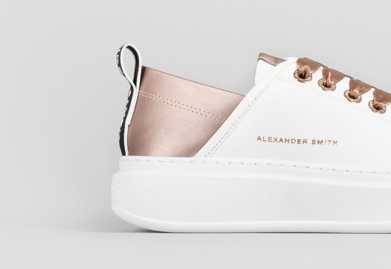 Alexander Smith WEMBLEY WOMAN WHITE COPPER Online